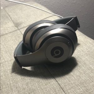 Beats Studio Wireless 🎧 Headphones